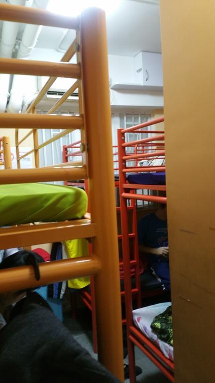 Apple Inn Tsim Sha Tsui Гонконг Экстерьер фото